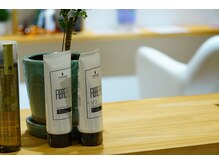 髪の未来を考えた、ダメージを抑える施術