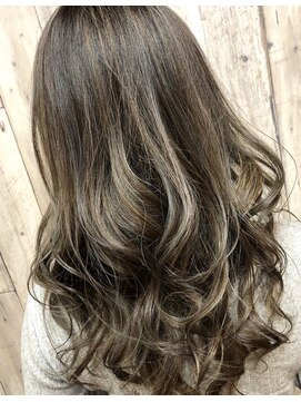 リップカール(RIP CURL) 自然な動きの出るデザインハイライトスタイル☆