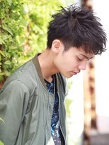 ライラ(Lyla)&nbsp;無造作ツーブロック前下がりショート