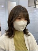 くびれヘアとオリーブベージュで大人可愛いヘアスタイルに！