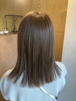 シー 岡崎(,SHE)&nbsp;斜めバング/グレージュカラー/シルキーベージュ/東岡崎