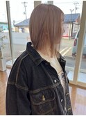 ベージュカラー