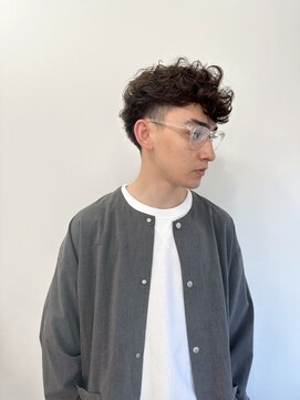 アワーズ 南青山(Our's) ブルーブラック/フェザーパーマ/スパイキーショート[南青山]