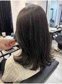 オリーブカラーミディアムヘアくびれヘア大人可愛い韓国風
