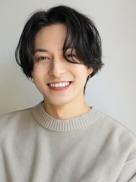 ガーデンヨコハマエスト(GARDEN YOKOHAMA est) 似合わせカットニュアンスパーマ　センターパート