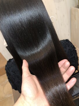 アコンプリッシュ 代官山 恵比寿(accomplish) クリスタルミネコラ