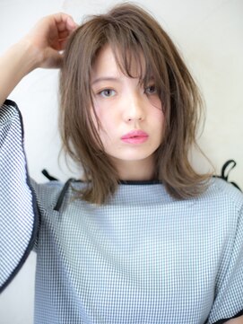 フローラビューティーヘアー(Flora Beauty Hair) 外ハネエアリーミディ/20代/30代/40代/50代/岡山/表町
