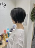 軽さのあるナチュラルカラーショート