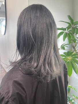 キコエル 三軒茶屋(kikoeru) 透けるグレージュカラー
