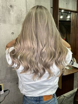 ラフ 難波店(LAFF) #黒髪#ボブルフ#ネビージュ#小顔#ワンレン