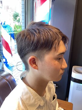 スリーマンズバーバークラブ(THREEMAN'S BARBER CLUB) ツーブロック