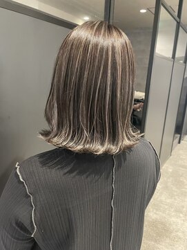 アンダーバーホワイト 鳳店(_WHITE) 外ハネボブ