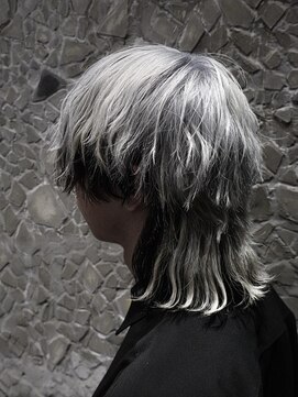 メンズサロン ガウディ 三宮店(men's salon Gaudi) メンズロングウルフ×アンブレラカラー×ホワイトシルバー