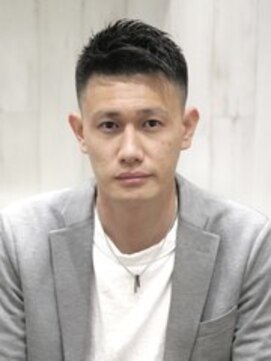 ヨシザワインク プレミアム 横浜 桜木町店(YOSHIZAWA Inc. PREMIUM) ソフモヒアップバングフェードメンズバーバー短髪