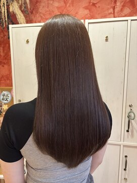 ジール(zeal) 柔らかいブラウンカラー　くびれヘア/夏のヘアアレンジ/成田