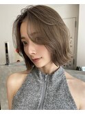 顔周りレイヤー×短めぱつっとボブ