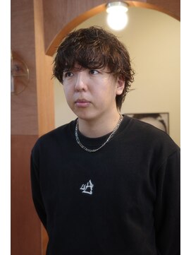 エディ(Edy) メンズマッシュ波巻きスパイラルパーマケアパーマ眉毛カット岡山