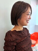アトリエ タキ(atelier.taki)&nbsp;大人ショートボブ 切りっぱなしボブ ダークブラウン 耳かけボブ