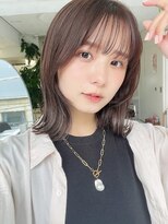 クラン バイ ヘッドライト 栄店(clan by HEADLIGHT) 外ハネ/くびれヘア/ミディアム/シースルーバング/ぱっつん前髪