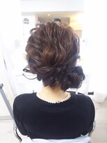ヘアセット専門店 ナゴミ 池袋店(nagomi)&nbsp;ねじりサイドアップ