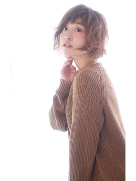 ソア 武蔵小杉(SOAR) 小顔ハンサムオレンジウェーブショートロブのレトロボブ