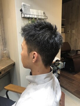 ヘアーサロン カール(CURL) ビジネスショート