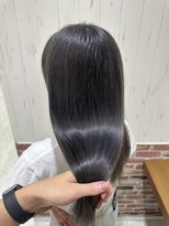 ソワン ドゥ ブレス 立花店(soin de brace) グレーシルバー/ブリーチカラー×美髪/黒髪/小顔