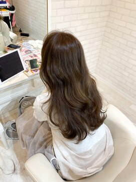 マーリャヘアー(mallia hair) レイヤースタイルレイヤーカットロングレイヤー小顔スタイル