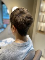 ギュルン(gronn)&nbsp;gronn くせ毛を活かすベリーショート