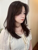 キアラ(Kchiara) ふわっと動くレイヤースタイル