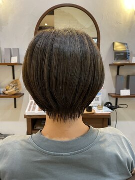 ヴィアンカ(Vianca) 抜け感大人ショート