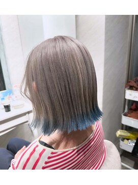 アンベル(ANBEL) ブリーチ2回~裾カラー