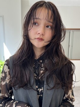 キノ(kino) ロングレイヤーカット顔周りアッシュブラウン