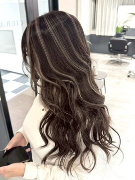 シエラ 心斎橋(CIERA.) アンブレラカラーミディアムヘア50代髪型レイヤーカット