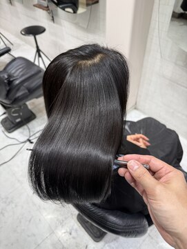 サロンドボーテキリコ(SALON DE BEAUTE KIRIKO) ミディアム × メテオカラー