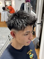 ザデイトウキョウ 表参道 青山(THE DAY TOKYO) MEN’S/サーフカール/刈り上げセンターパート/表参道駅/青山