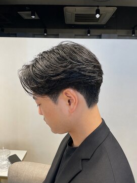 マインバイアフロートギンザ(MYNE by AFLOAT GINZA) 洗練されたビジネスショートセンターパート