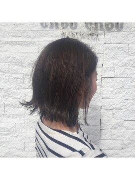 シュシュ(chou chou) ハイライトカラーボブ