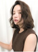 栗色グレージュ 色っぽボブ