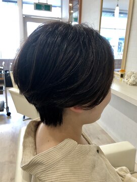 コレロ ヘアー(KORERO hair) リバースショート
