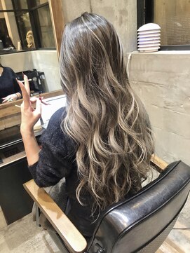 メリー(merry craftsman's factory) バレイヤージュ、ハイライトアッシュグレーグレージュ