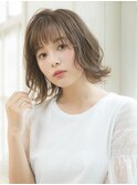 外ハネカジュアルボブ