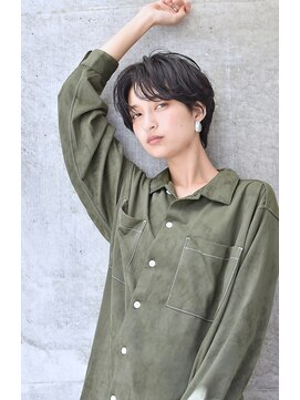 ロイジー(roijir) roijirイルミナインナーカラーxスパイラルxセンシュアルショート