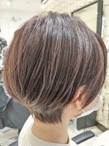 ユーフォリア 銀座本店(Euphoria)&nbsp;小顔見せで大人かわいい☆暗髪×前下がりフェミニンショート