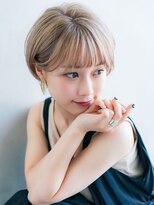 【aRietta秋山すみれ】ホワイトベージュ　シースルー　ショート