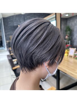 ラウル(Laulu) 赤み嫌いにおすすめ♪アッシュグレー