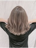 店長今里☆根元をブリーチしてくすみベージュ☆