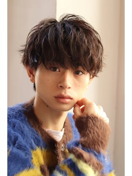 オーシャントーキョー サニー 原宿(OCEAN TOKYO Sunny) 波巻きパーマツイストスパイラルパーマツーブロックメンズ黒髪