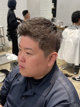 ザデイトウキョウ 表参道 青山(THE DAY TOKYO) 刈り上げショート