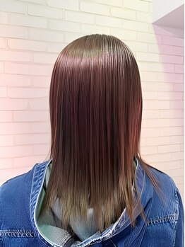 ヘアーアンドメイク トリップ トリップ(Trip Trip)の写真/どんなクセや髪のお悩みも、最新の薬剤とアイロンテクニックでサラサラ質感のストレートヘアを実現◇
